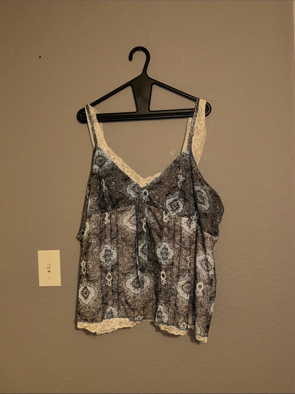 Y2K 2X Paisley Lace Trim Cami top